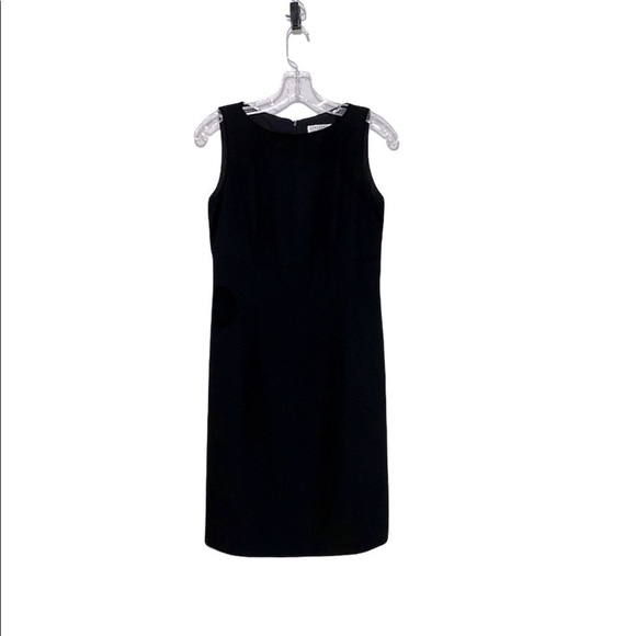 Dresses 3 for $50
Women’s Northern Traditions Black Dress / Size 4 - Picture 2 of 4